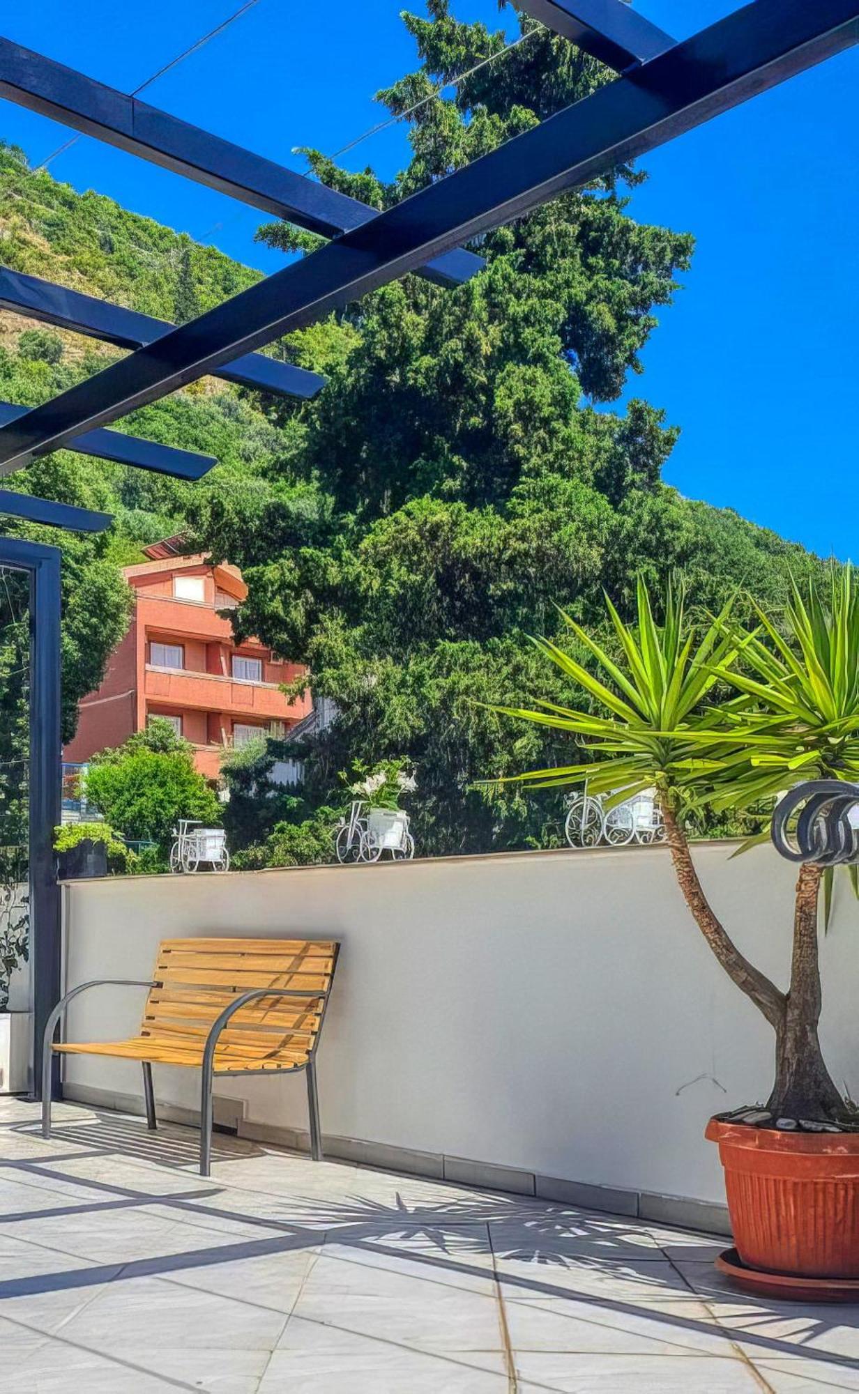 Apartmani Terminal Budva Bagian luar foto