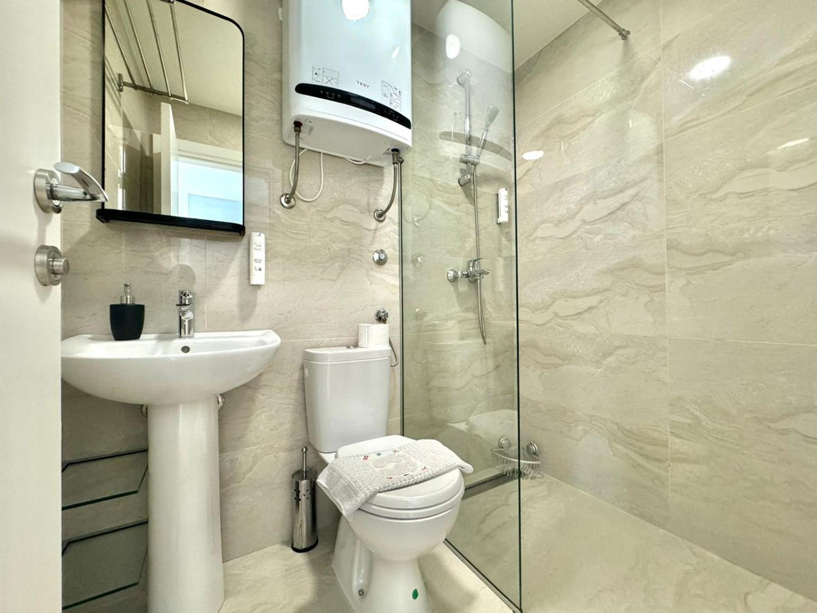 Apartmani Terminal Budva Bagian luar foto