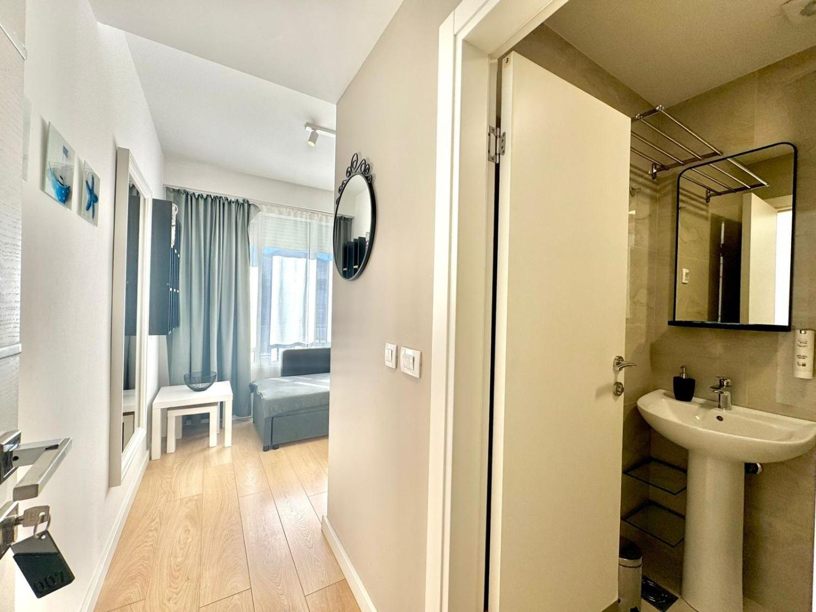 Apartmani Terminal Budva Bagian luar foto
