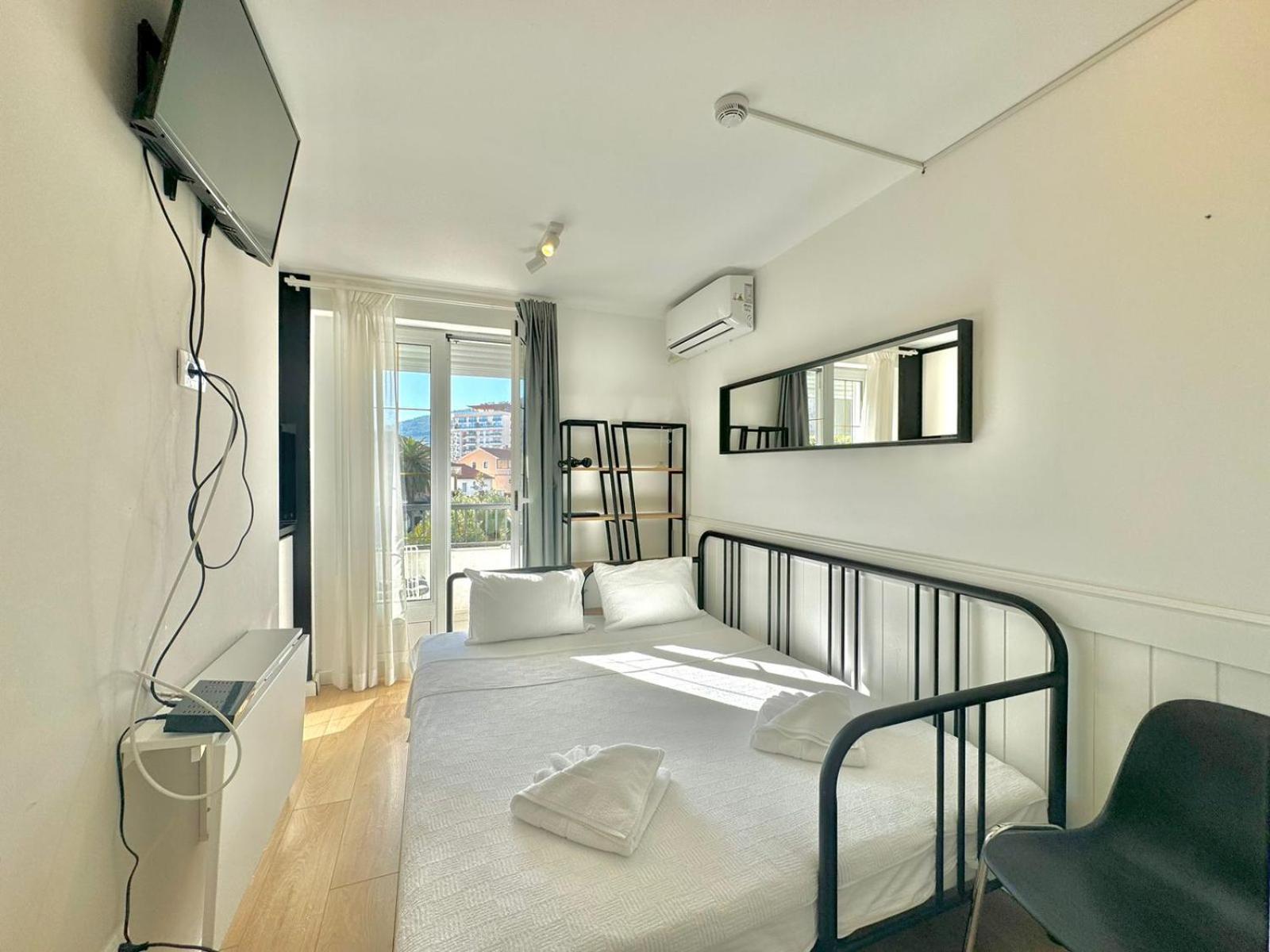 Apartmani Terminal Budva Bagian luar foto